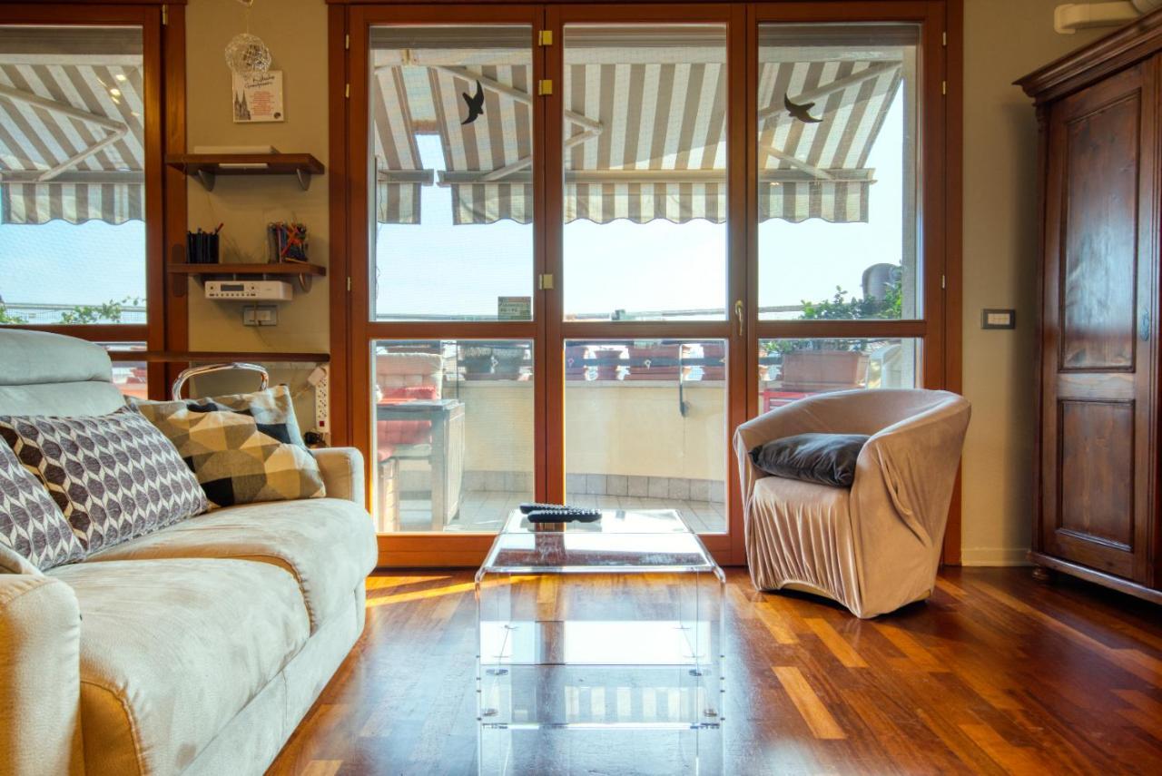 Caseospitali - Casa Di Bibi, Colorato Ed Elegante Bilocale Vicino Al Naviglio Martesana Per 4 Vimodrone Extérieur photo